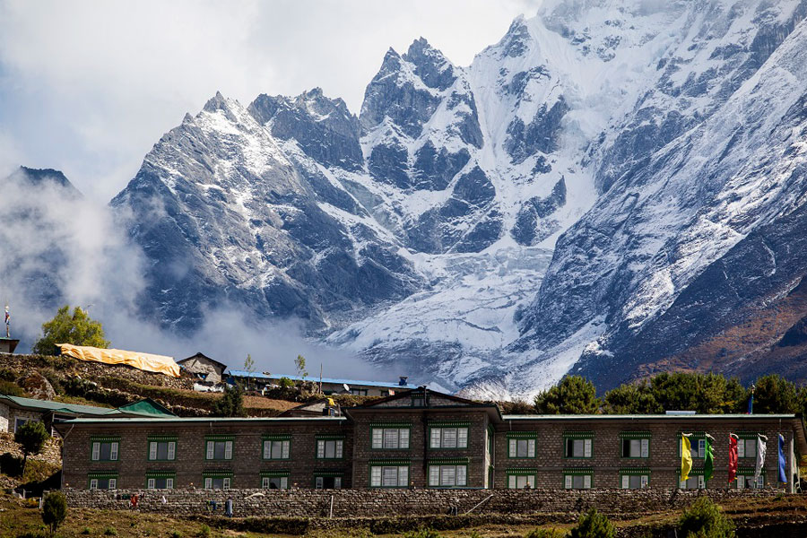 Yeti Mountain Home