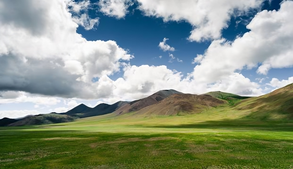 Green Tibetan Plateau