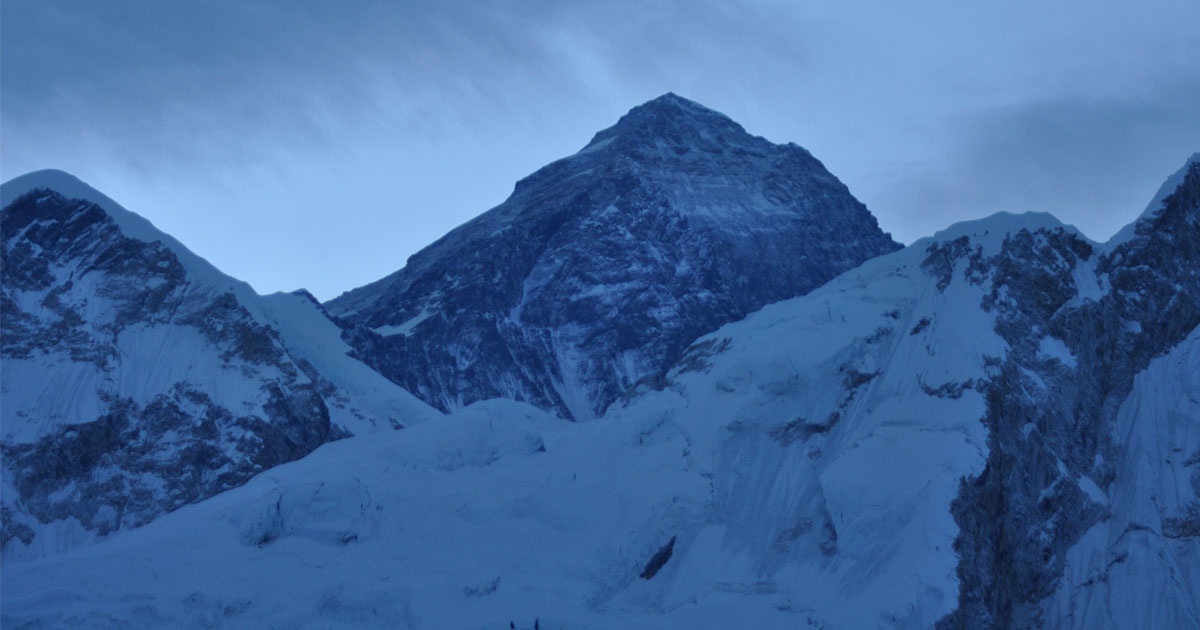 How long does it take to climb Mount Everest